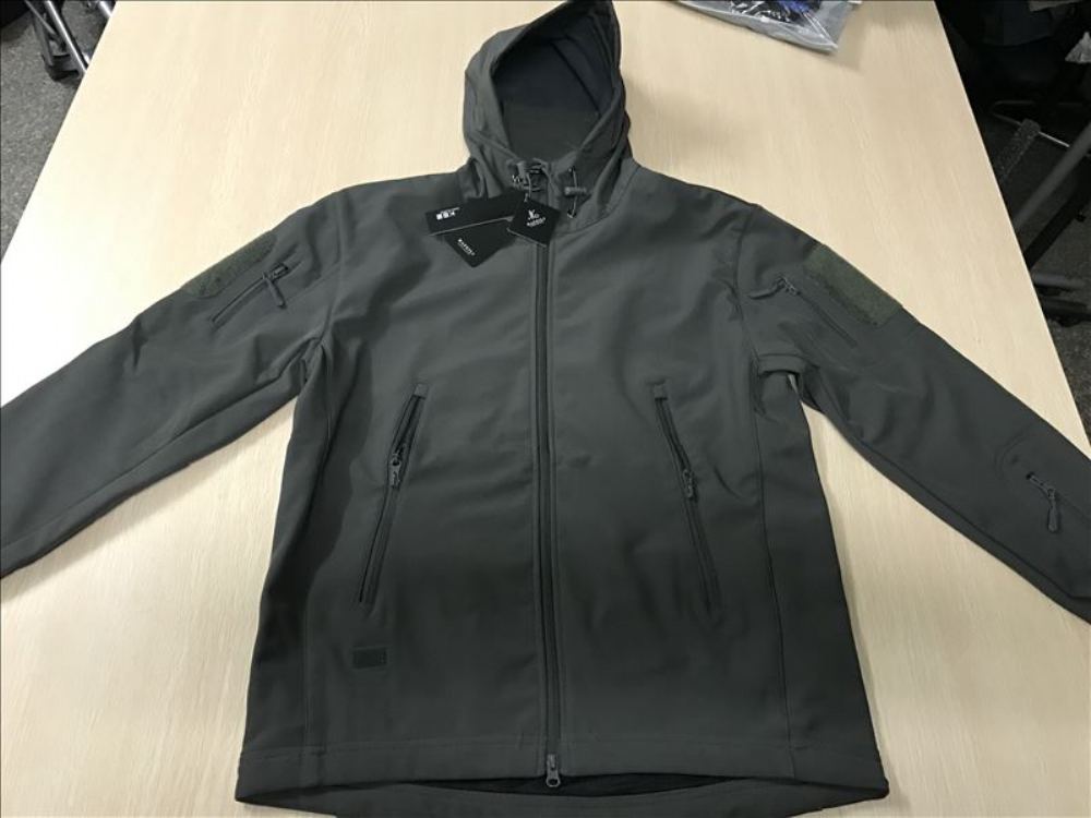 Takit Miesten Tuulenpitävä Tactical Softshell-takki