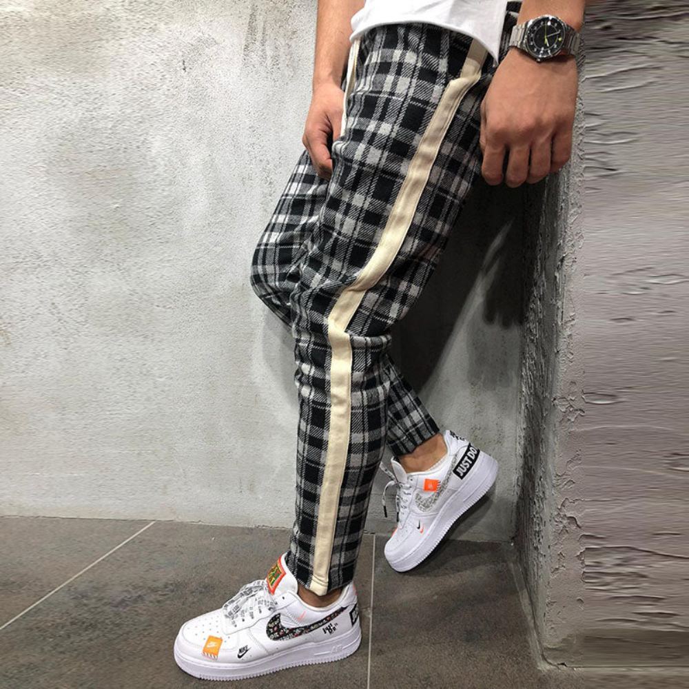 Muodikkaat Plaid Jogger Housut